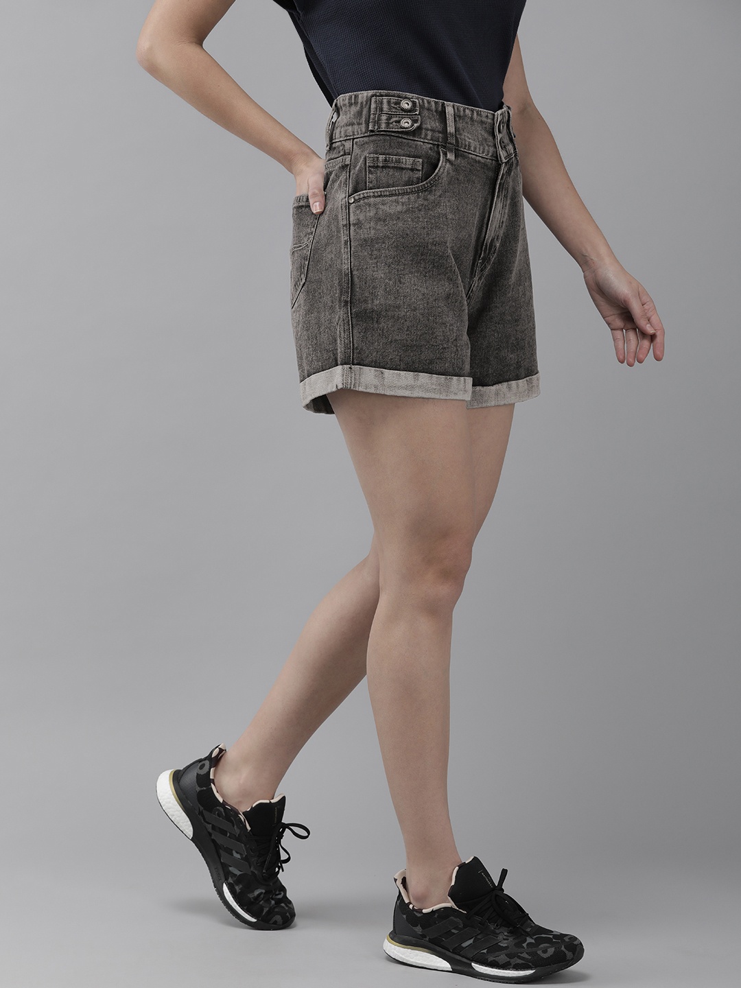 

Roadster Women Grey Washed High-Rise Denim Shorts