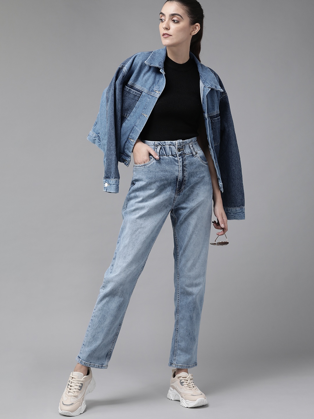 

Roadster Women Blue Boyfriend Fit High-Rise Light Fade Stretchable Jeans