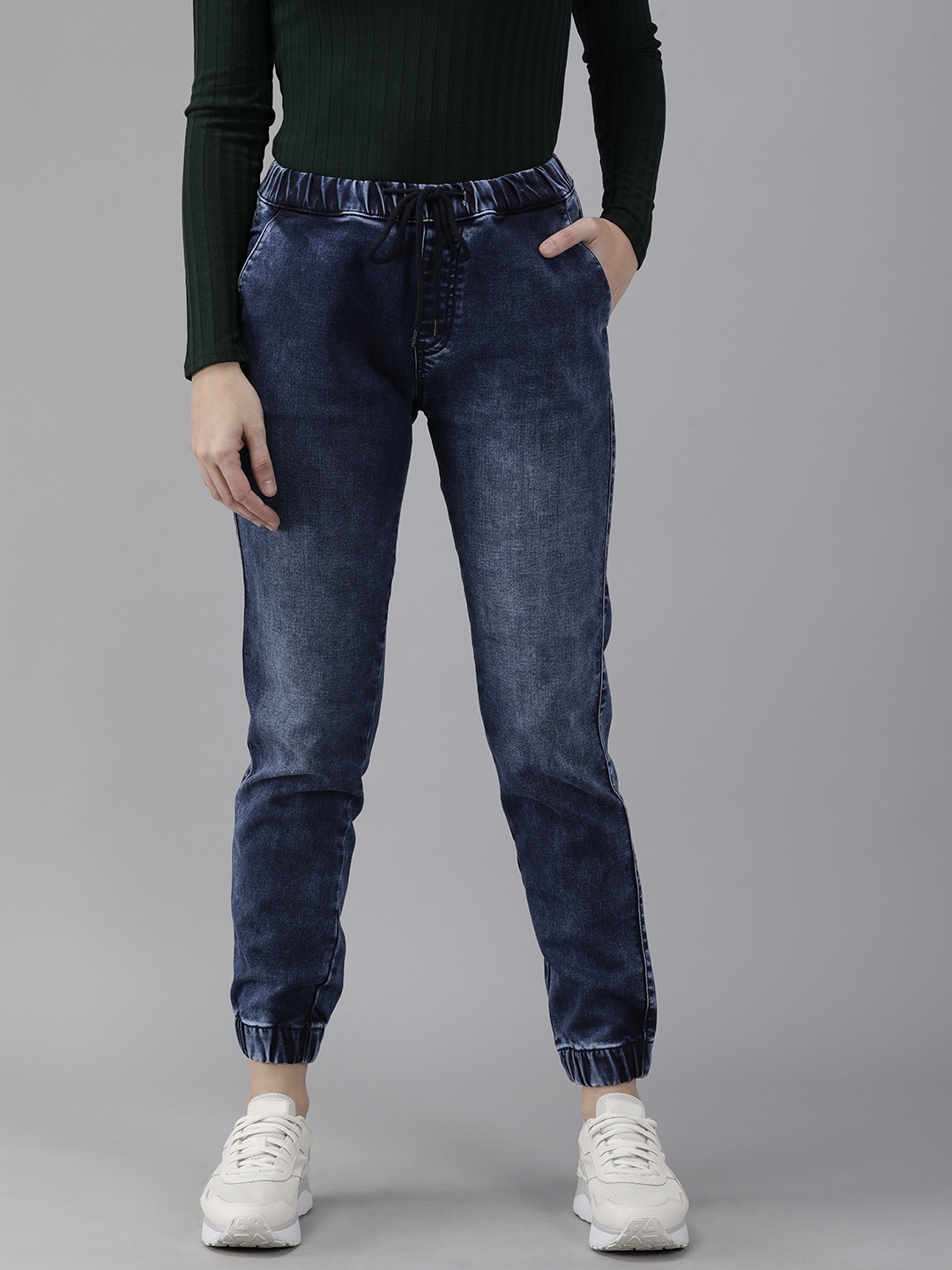 

Roadster Women Blue COMFORT CLASSICS Jogger Light Fade Stretchable Jeans