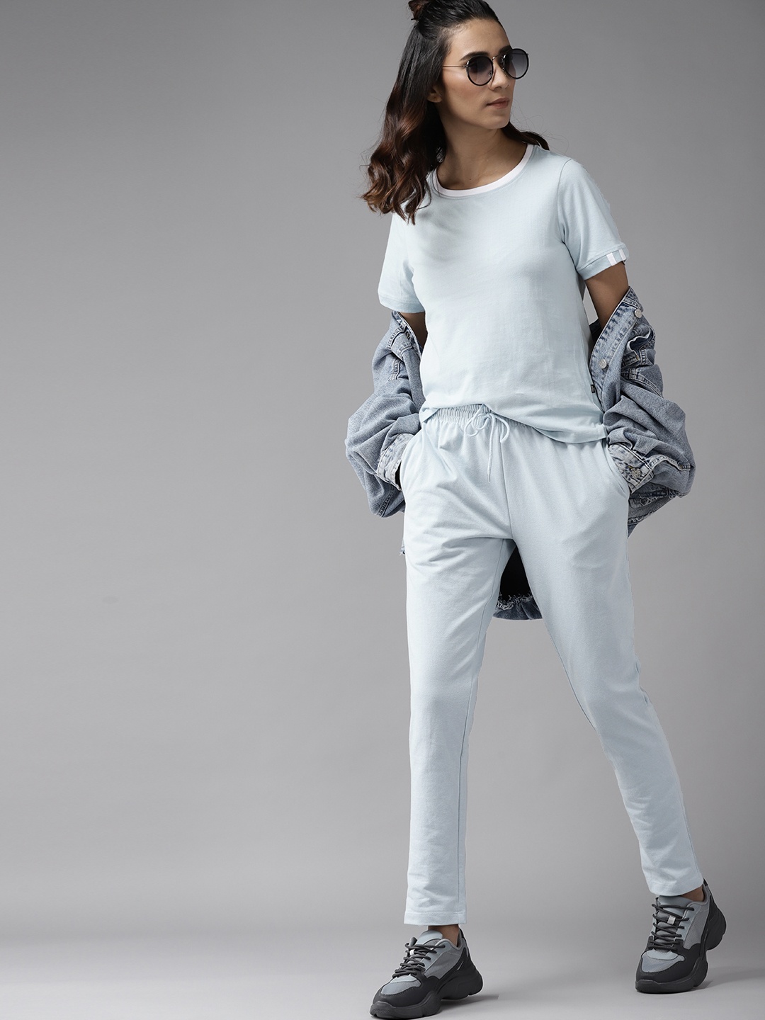 

Roadster Women Blue Solid Co-Ords Set
