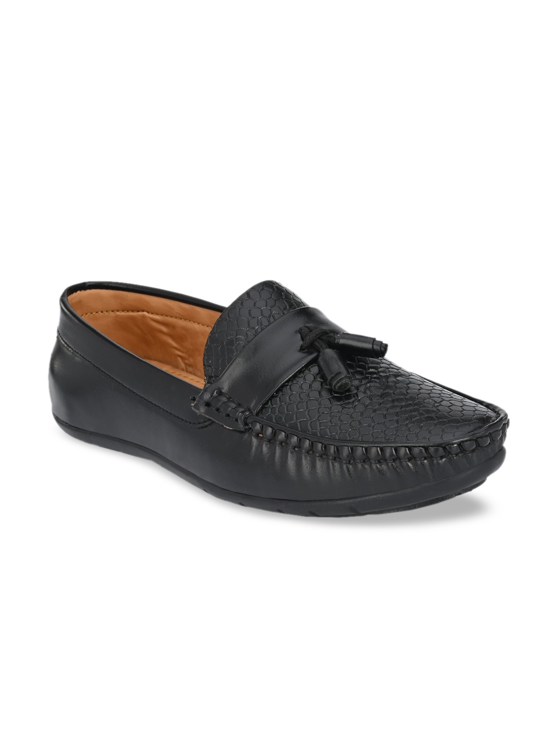 

TUSKEY Boys Black Perforations Loafers