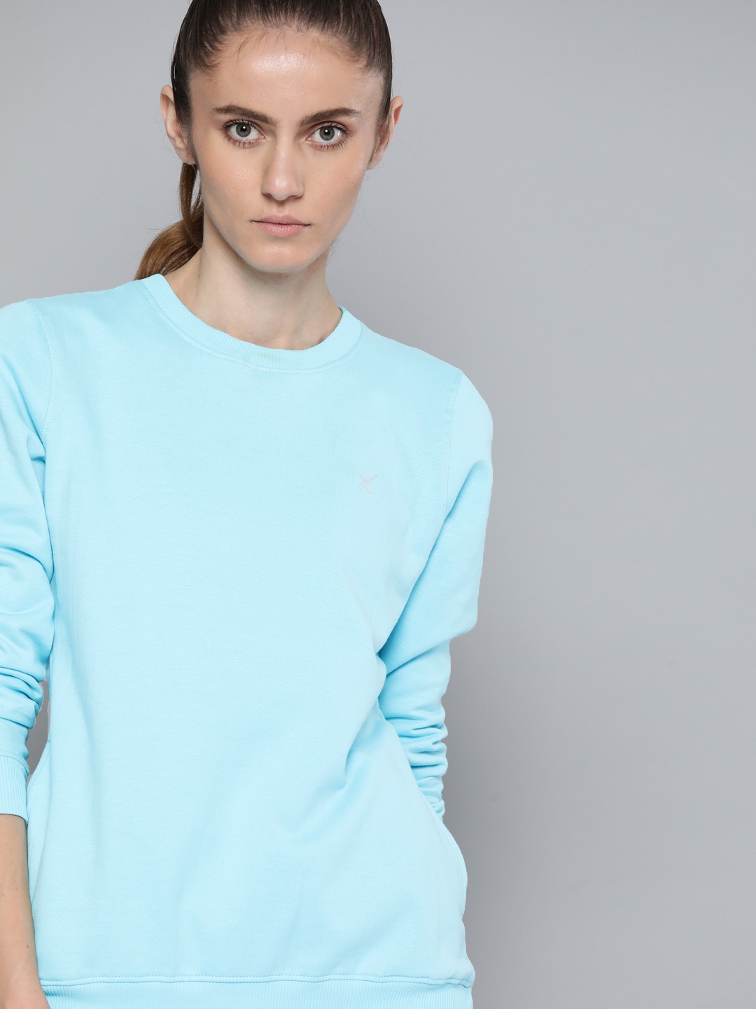 

HRX By Hrithik Roshan Training Women Electric Blue Rapid-Dry Solid Sweatshirts, Turquoise blue