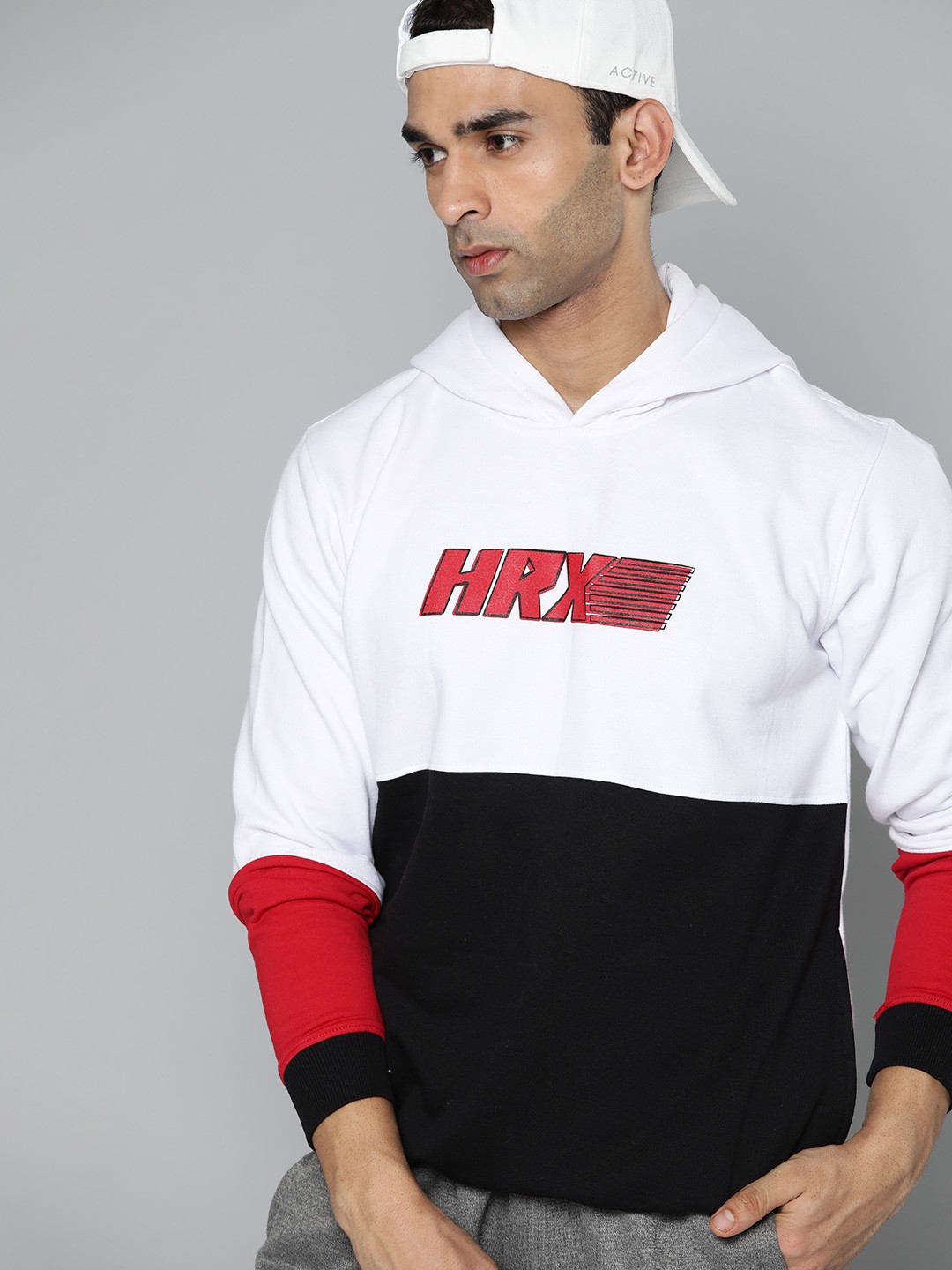 

HRX By Hrithik Roshan Lifestyle Men Hot Coral Bio-Wash Colourblock Sweatshirt, Black