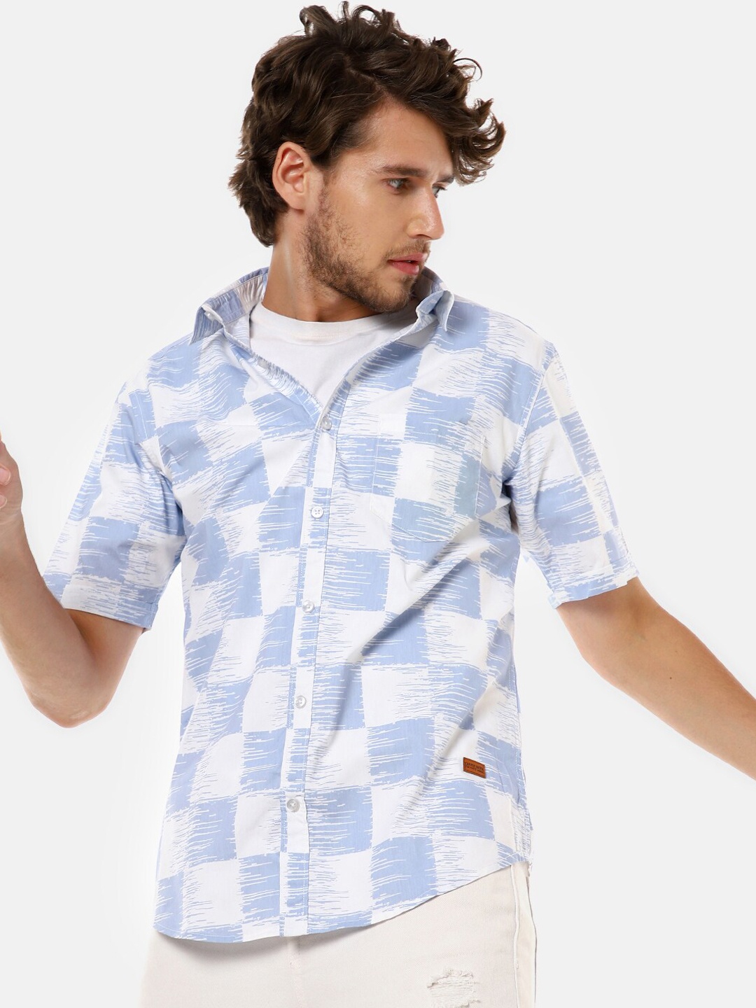 

Campus Sutra Men White & Blue Checked Casual Shirt