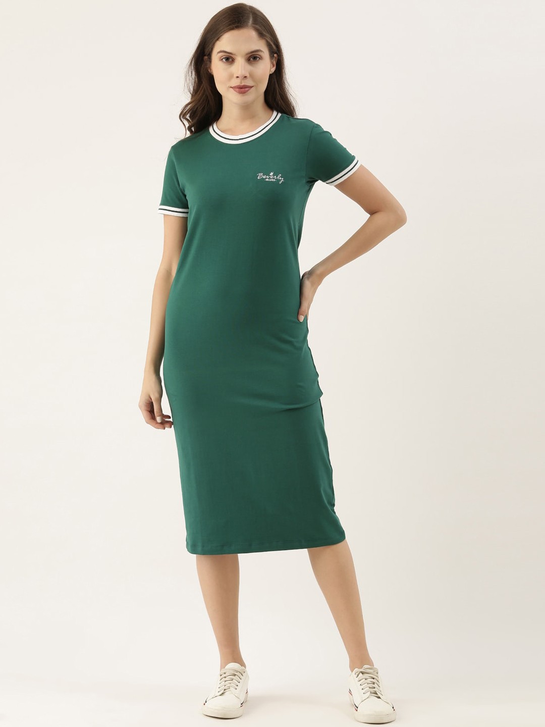 

BEVERLY BLUES Green T-shirt Midi Dress