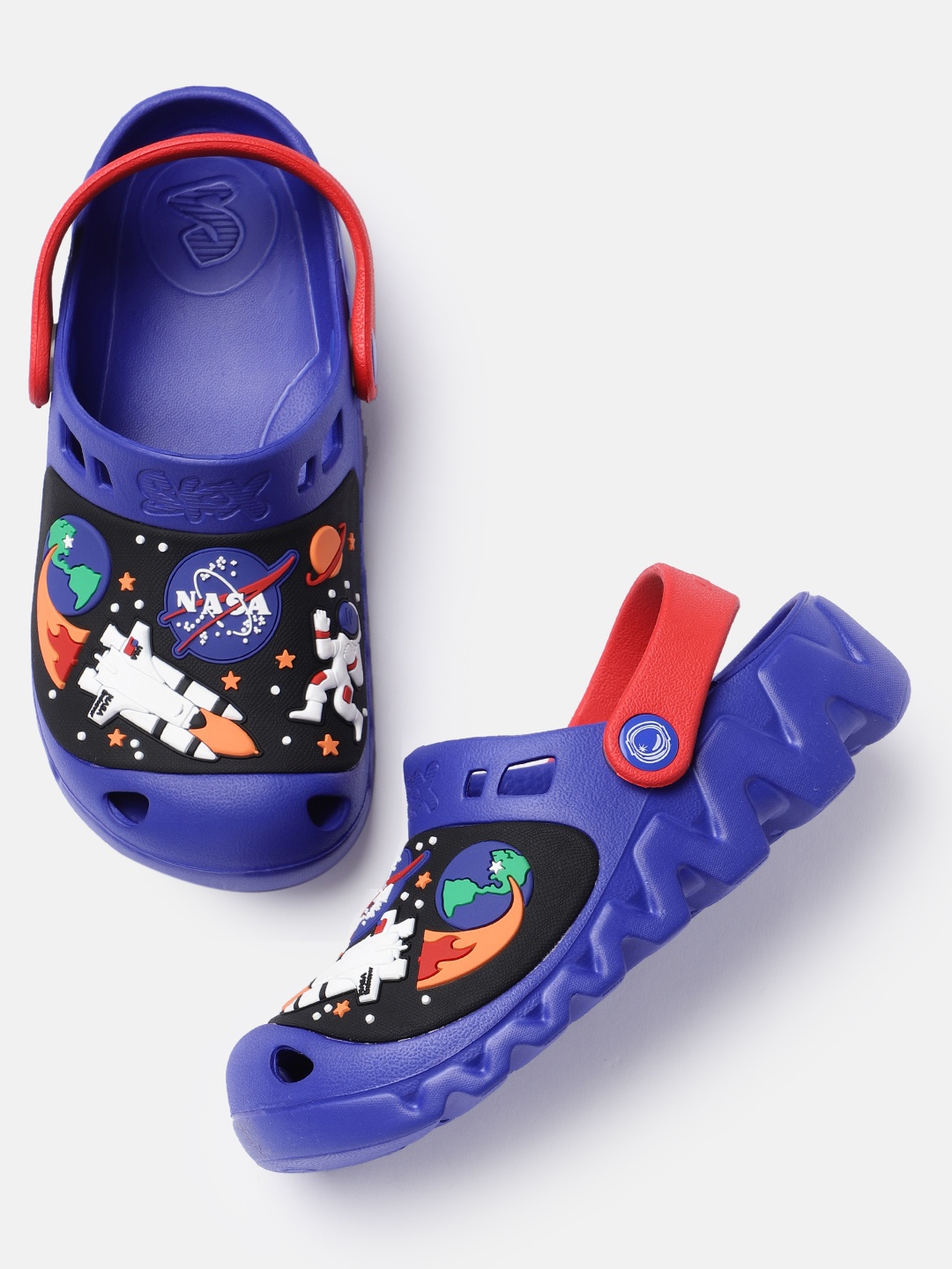 

Skechers Boys Black & Blue NASA Themed Clogs