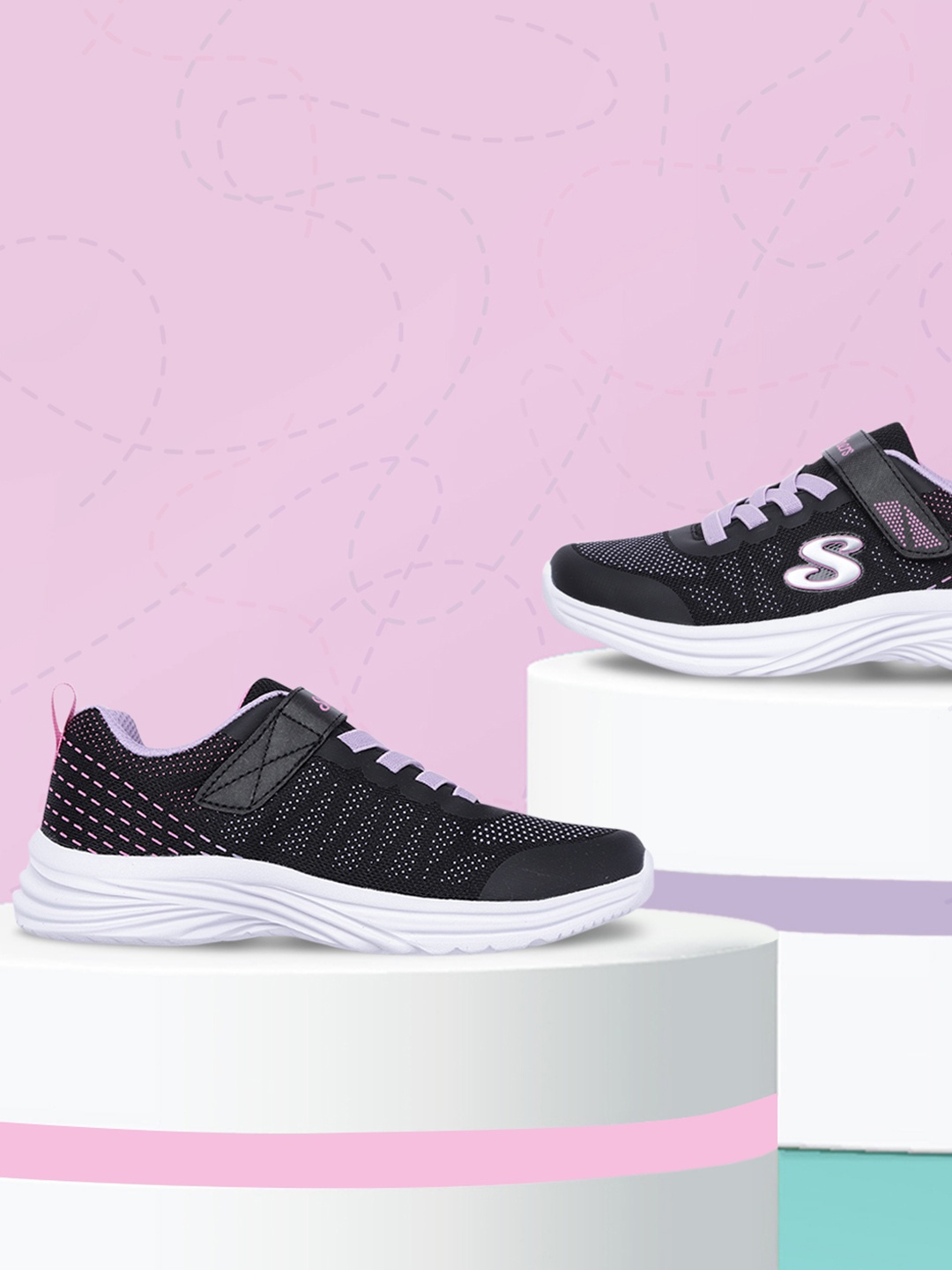 

Skechers Girls Black Dreamy Dancer - Radiant Rogue Sneakers