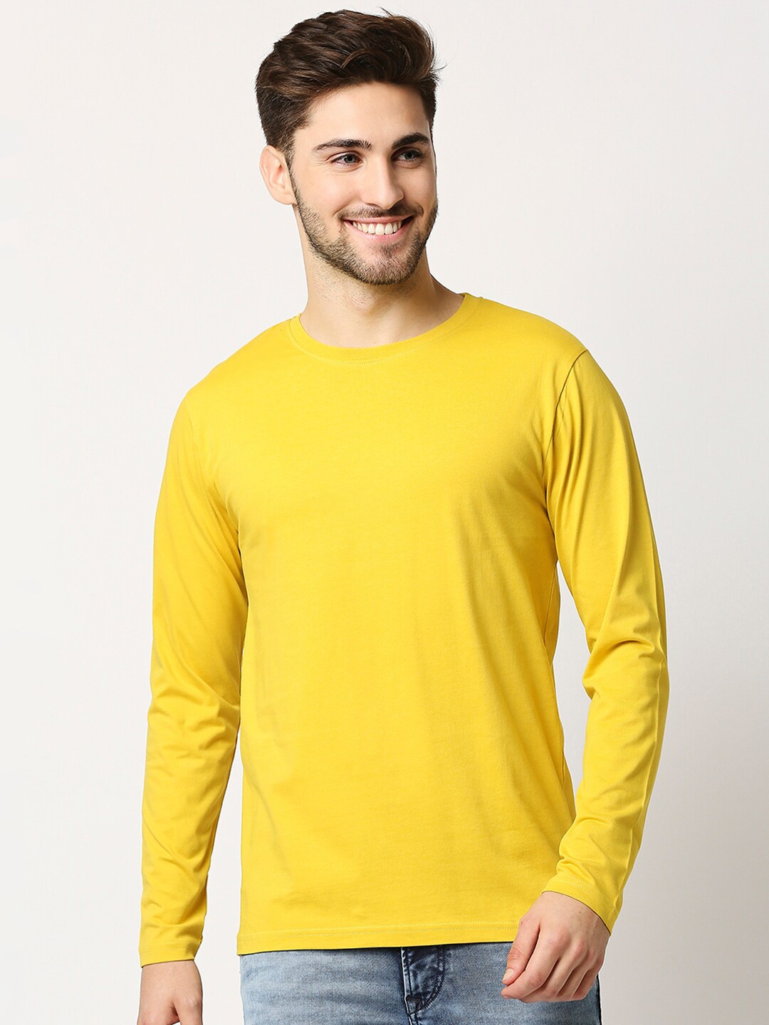 

Bewakoof Men Yellow Solid Round Neck Cotton Pure Cotton T-shirt