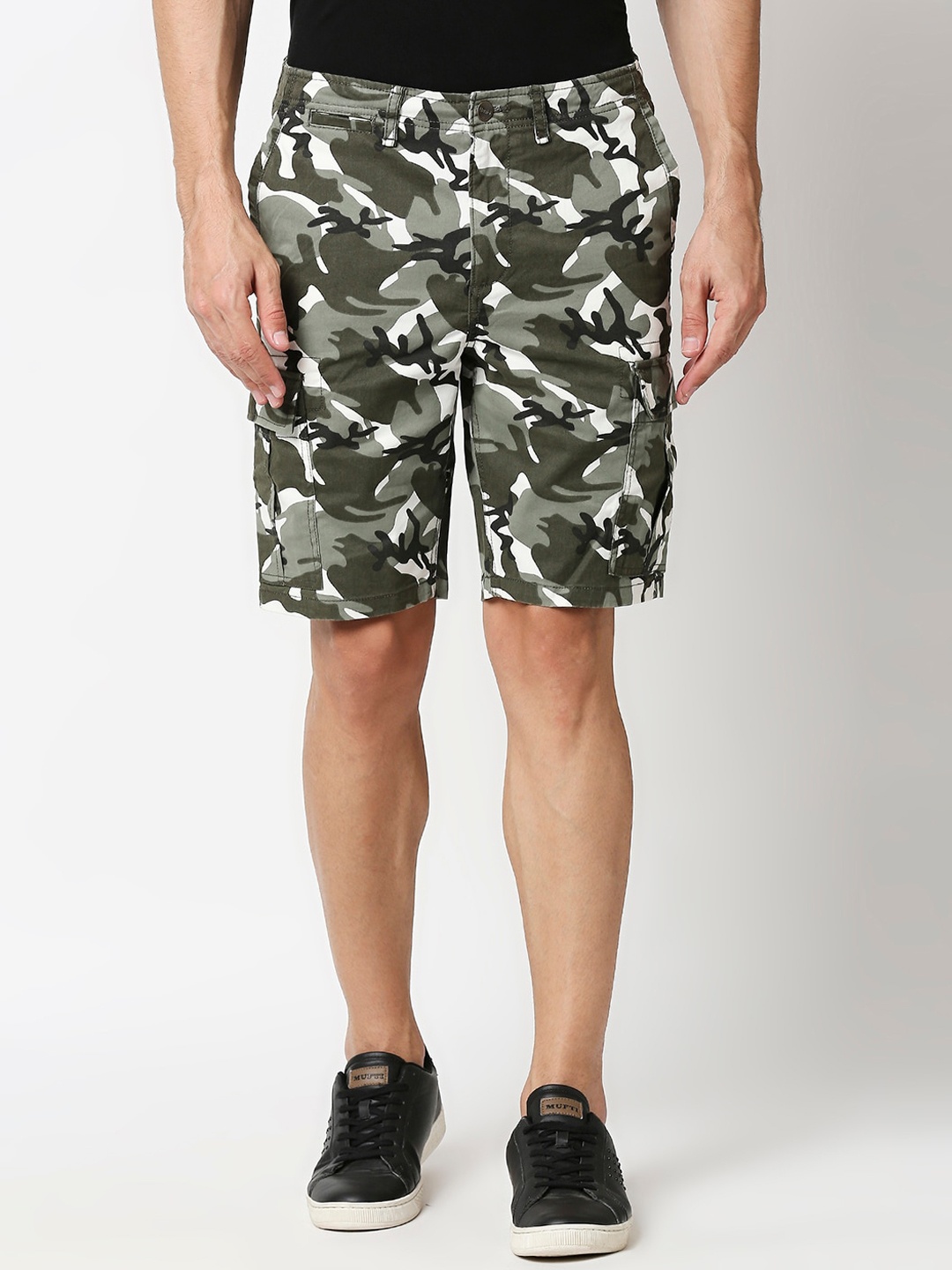 

Bewakoof Men Olive Green Camouflage Printed Mid-Rise Regular Shorts