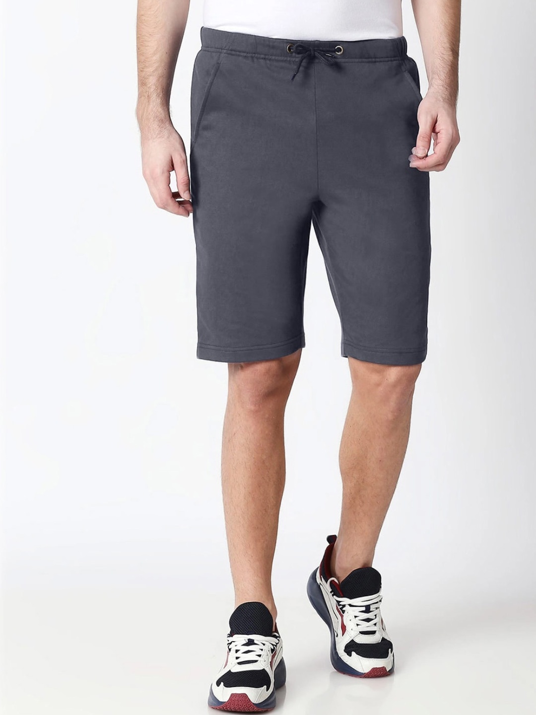

Bewakoof Men Blue Mid-Rise Regular Shorts