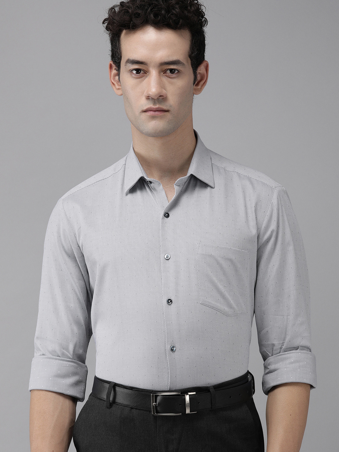 

Arrow Men Grey Textured Slim Fit Formal Shirt
