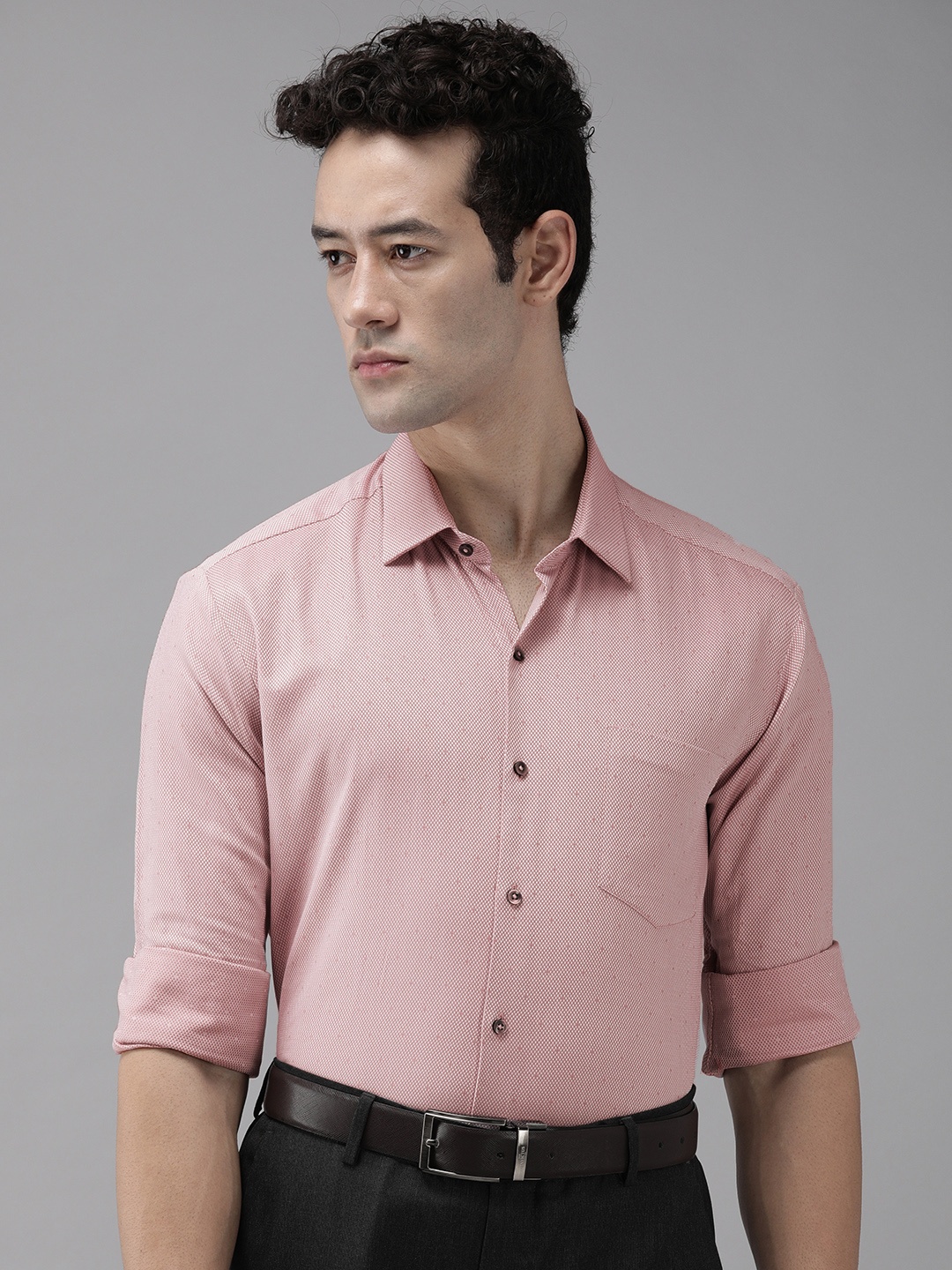 

Arrow Men Pink Slim Fit Pure Cotton Formal Shirt