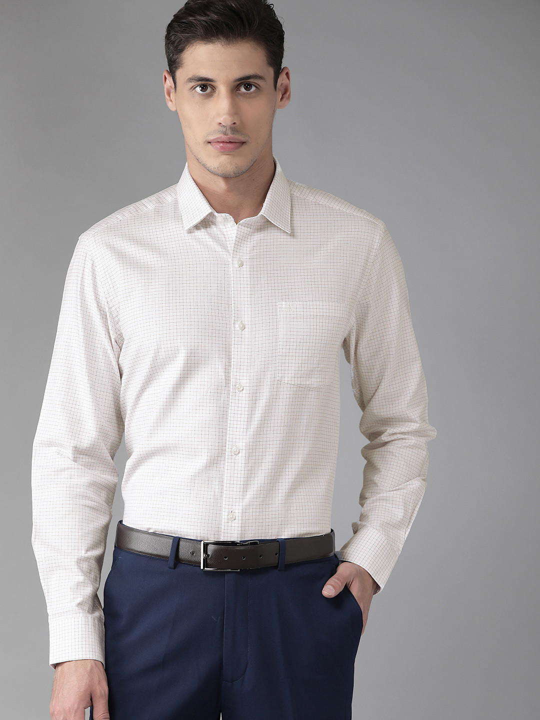 

Arrow Men White Pure Cotton Slim Fit Checked Formal Shirt