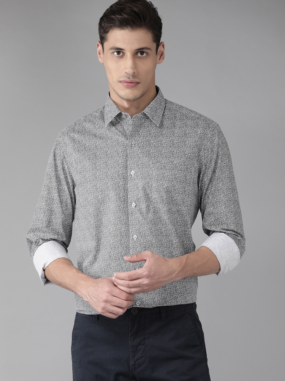 

Arrow New York Men Grey Pure Cotton Slim Fit Printed Casual Shirt