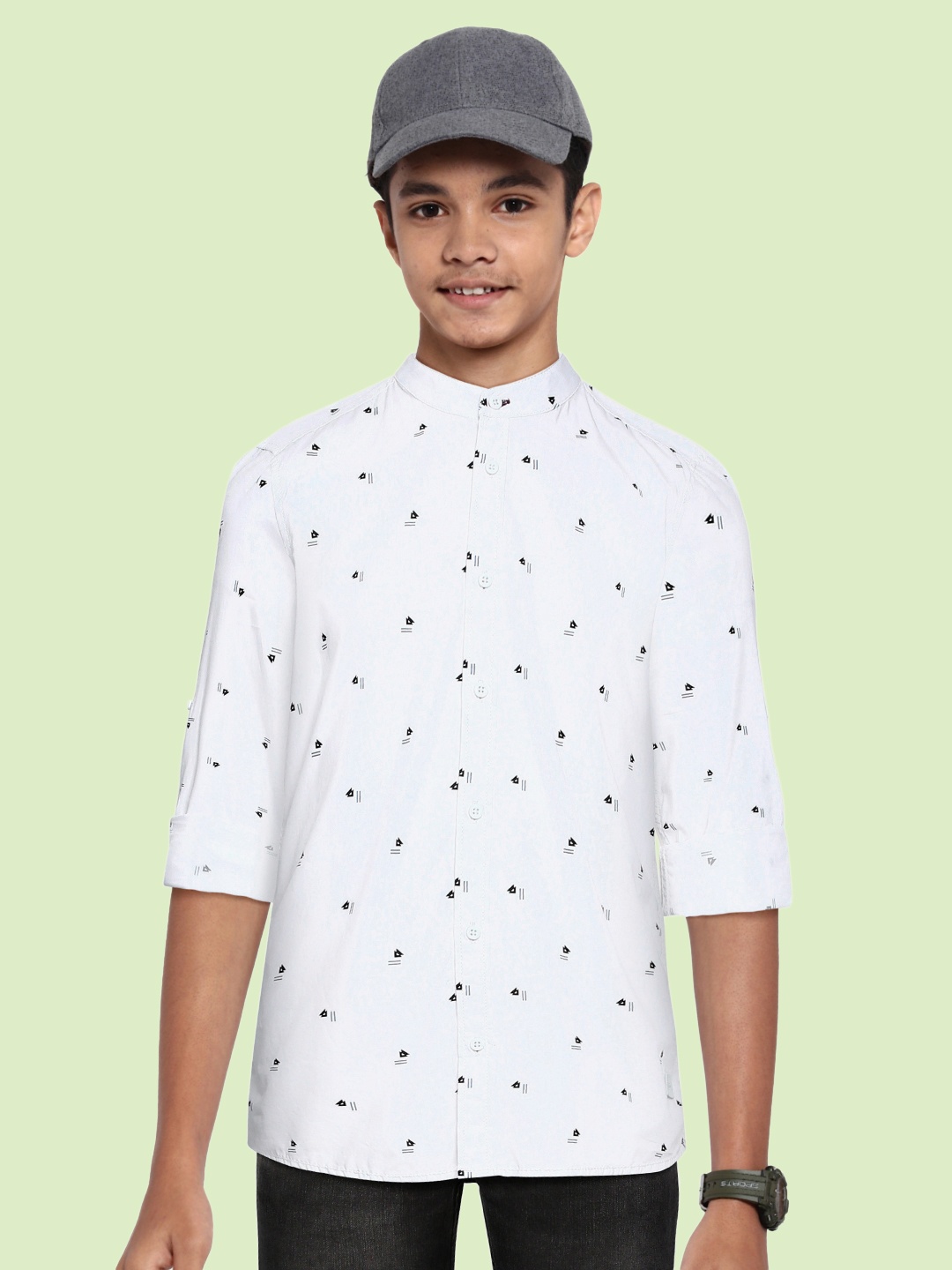 

UTH by Roadster Boys White Opaque Printed Pure Cotton Casual Shirt