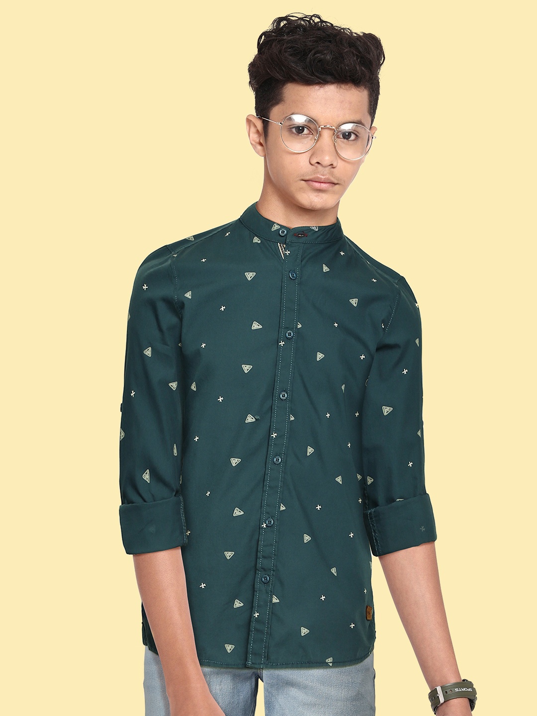 

UTH by Roadster Boys Green Pure Cotton Printed Casual Shirt
