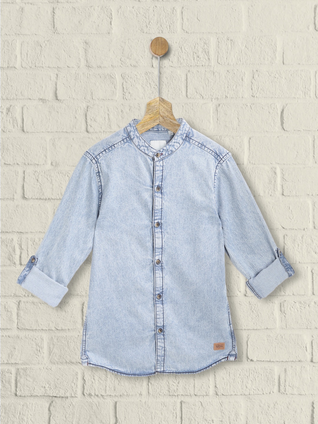 

UTH by Roadster Boys Blue Faded Pure Cotton Opaque Faded Chambray Casual Shirt