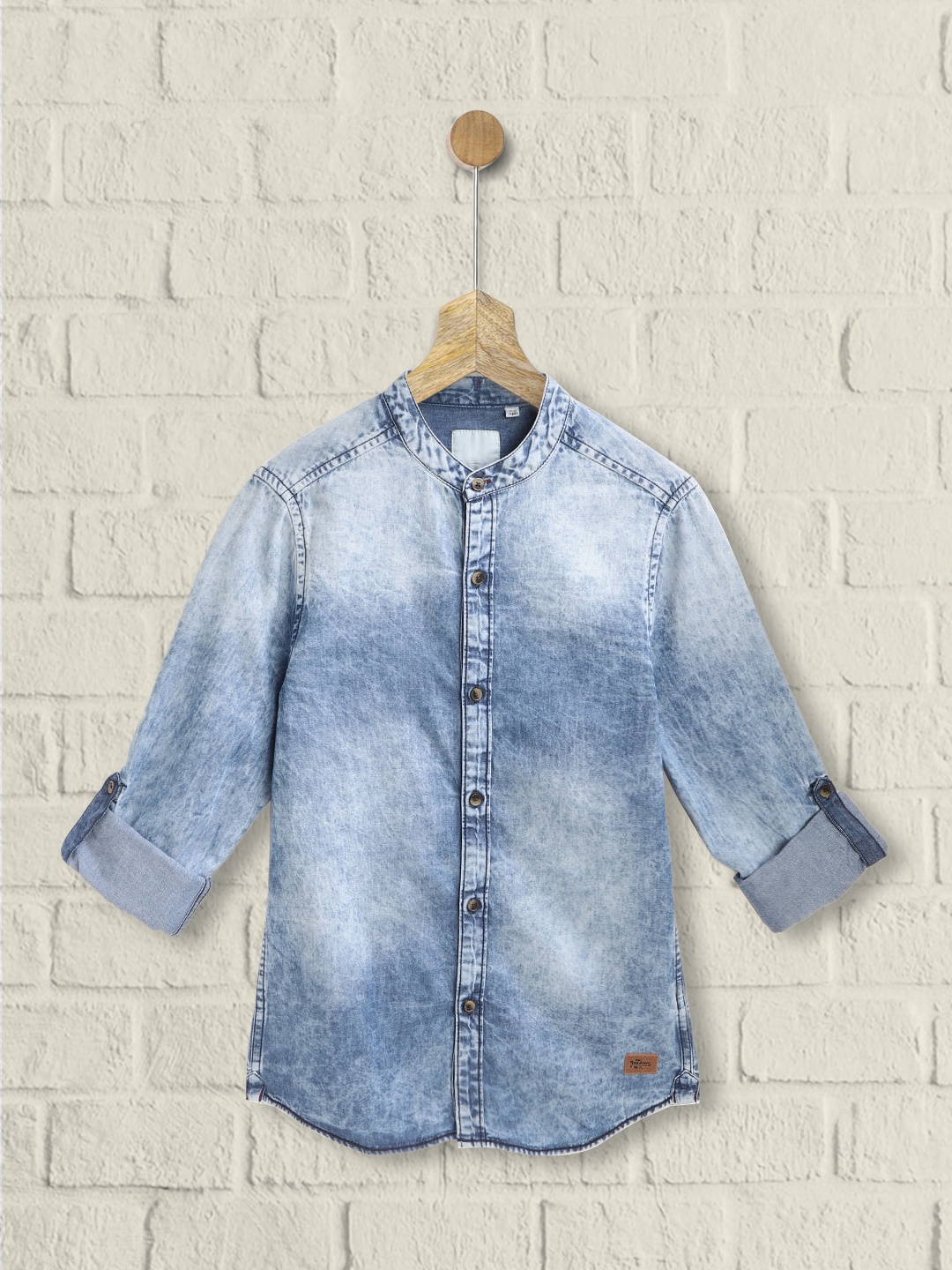 

UTH by Roadster Boys Blue Faded Pure Cotton Opaque Faded Chambray Casual Shirt