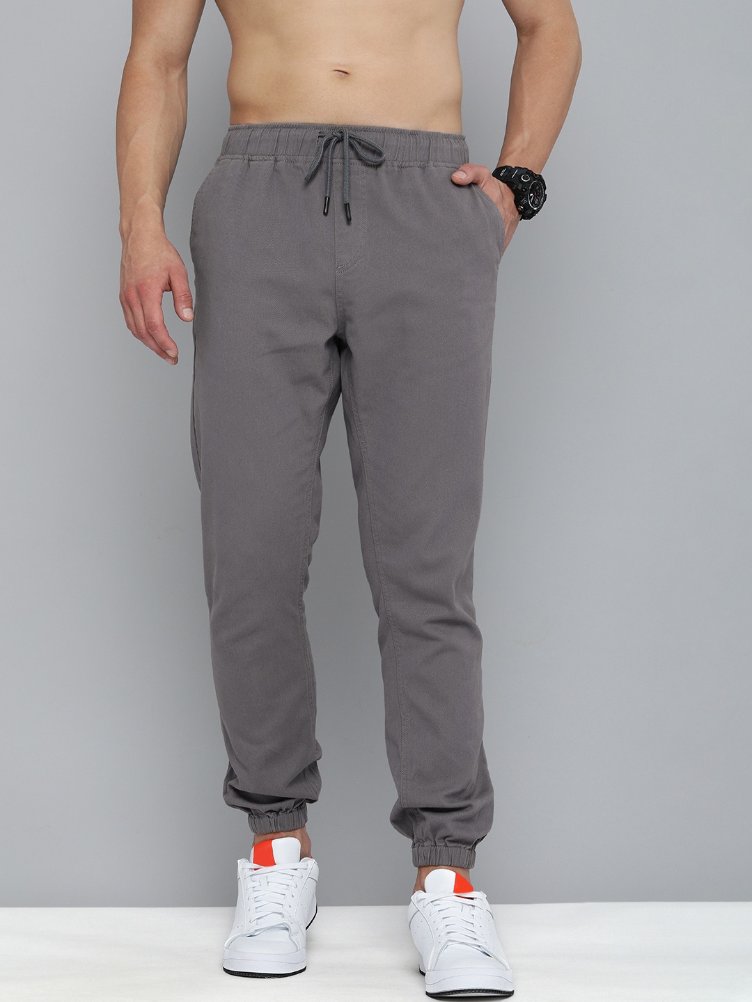 

HERE&NOW Men Grey Solid Joggers