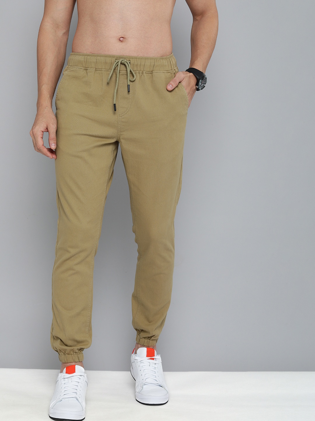 

HERE&NOW Men Khaki Solid Regular Fit Joggers Trousers