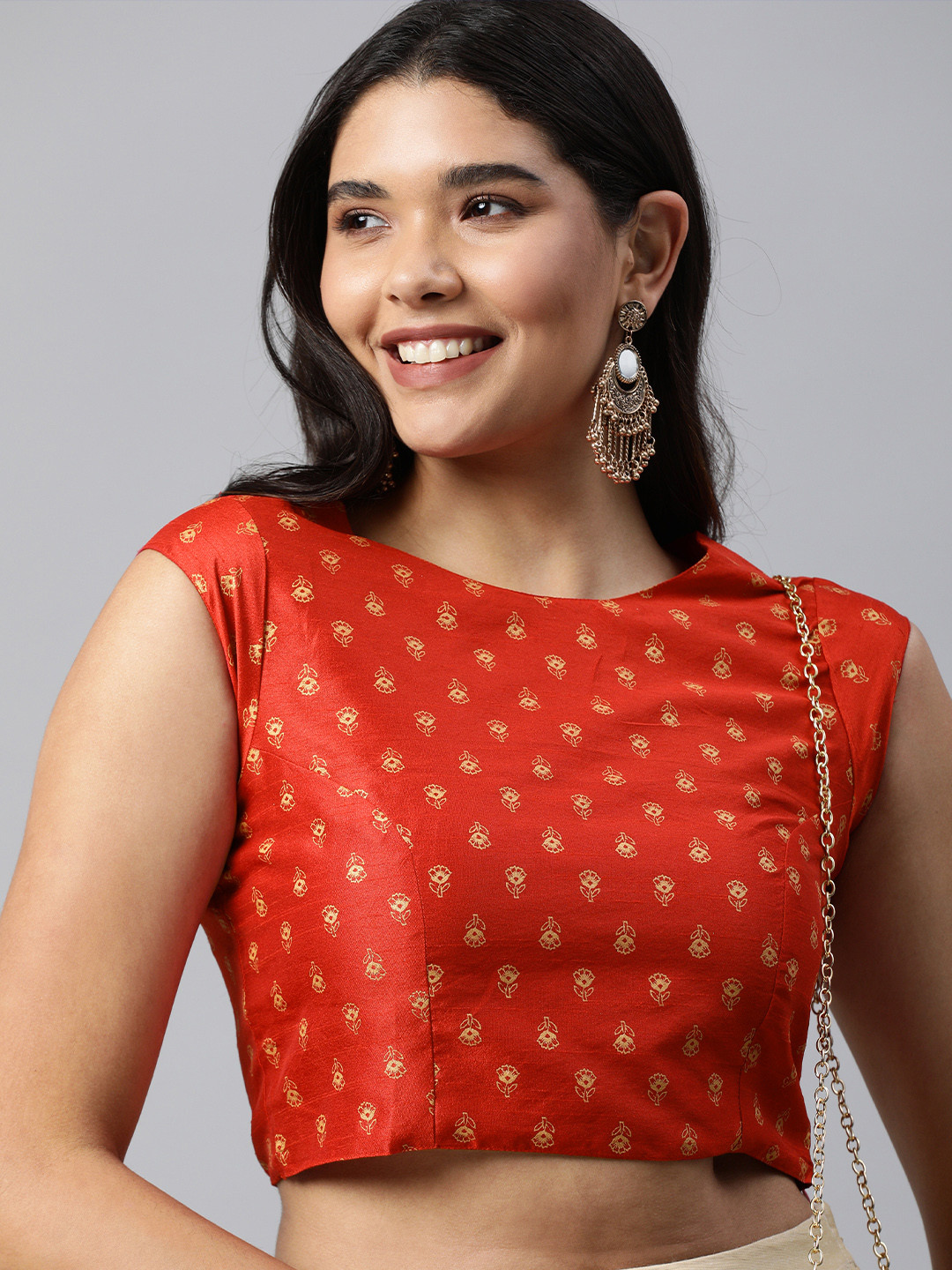 

Global Desi Women Red & Gold-Toned Floral Print Regular Crop Top
