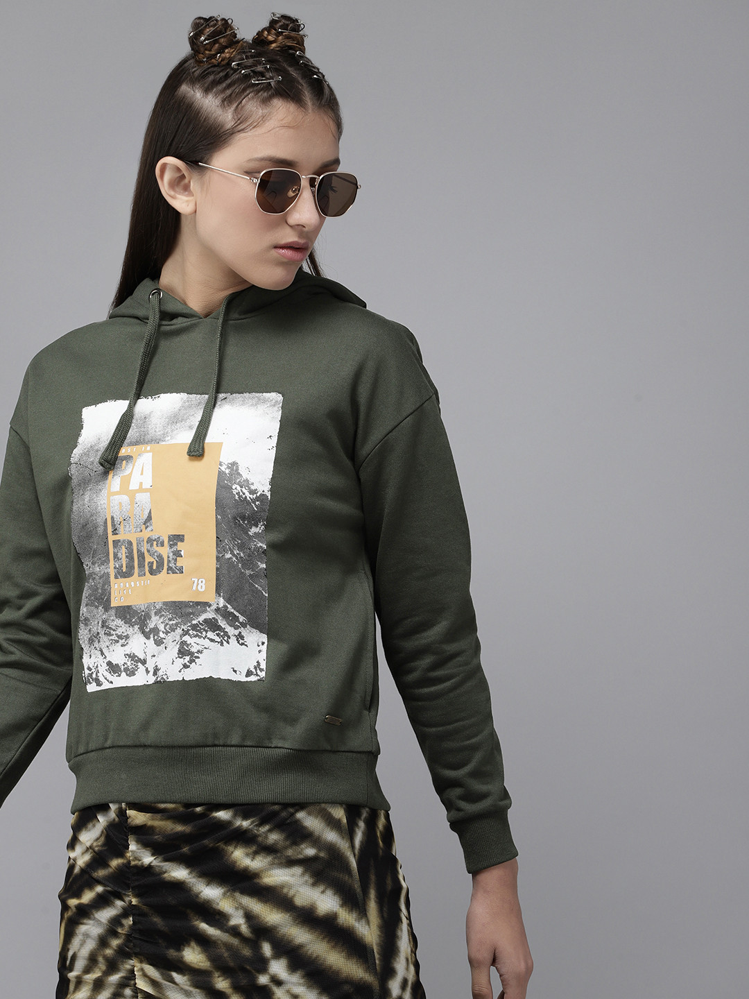 

UTH by Roadster Girls Olive Green & White Printed Hooded Sweatshirt