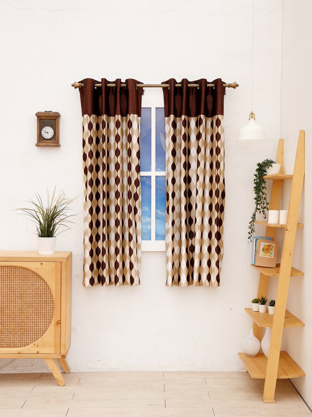 

Ariana Brown& Cream-Coloured Set of 1 Geometric Window Curtain