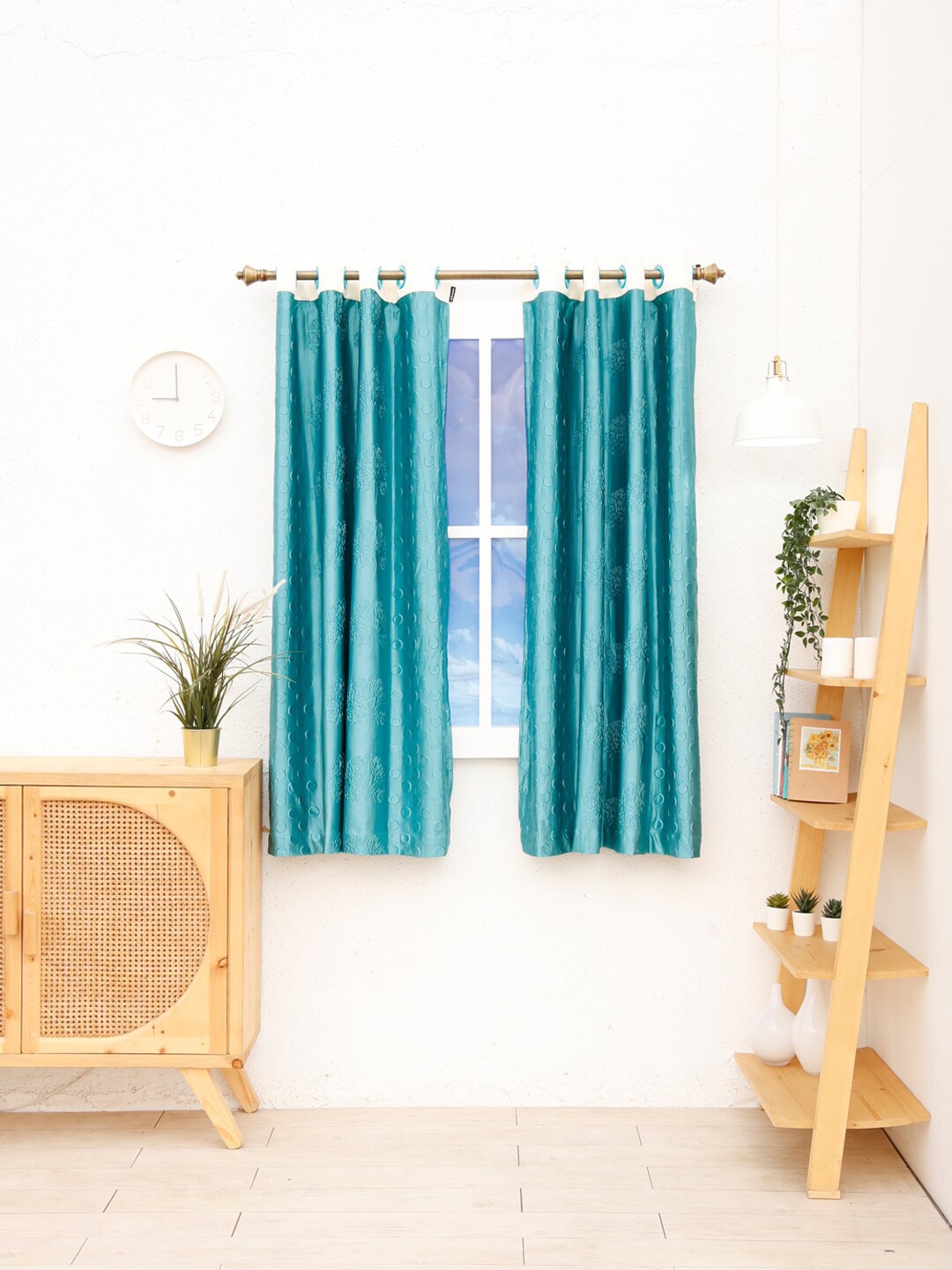 

Ariana Blue Single Floral Window Curtain