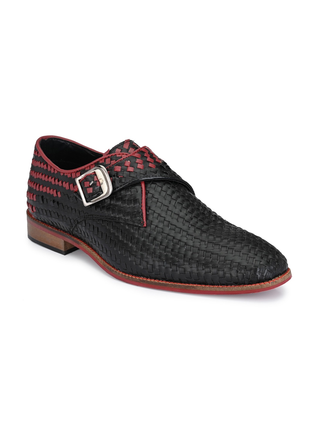 

KLEAT Men Brown Printed Sneakers