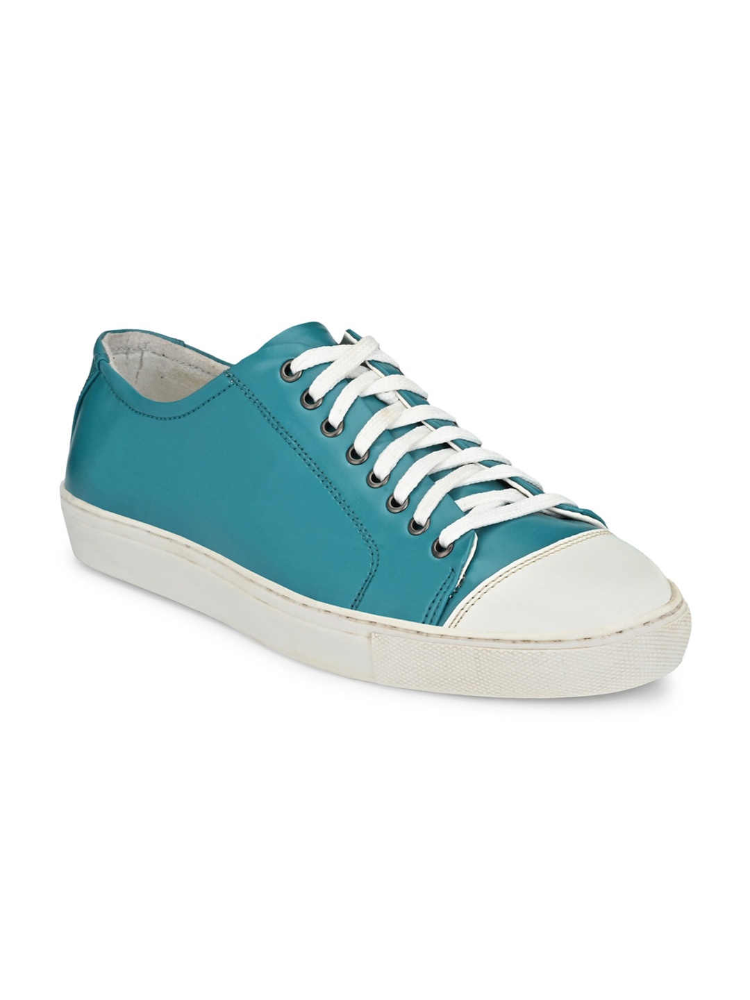

KLEAT Men Blue Colourblocked Sneakers
