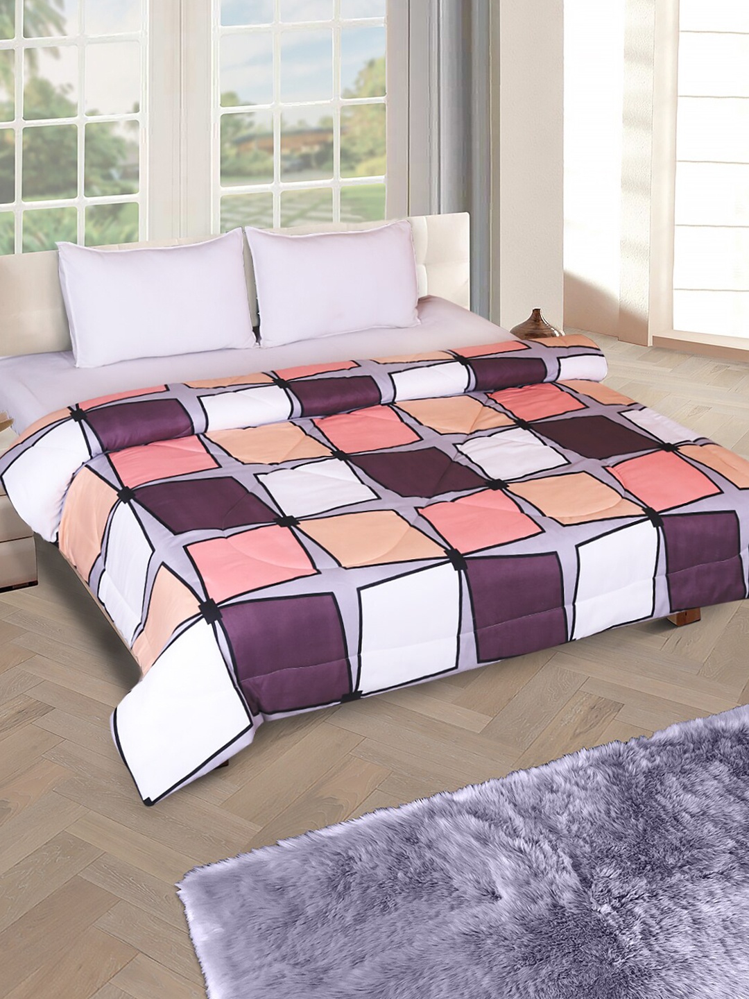 

ROMEE Grey & Peach-Coloured Geometric AC Room 150 GSM Double Bed Comforter