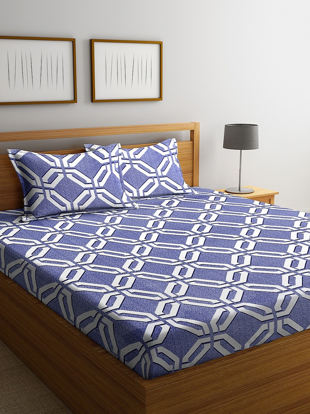 

ROMEE Blue & White Geometric 144 TC Queen Bedsheet with 2 Pillow Covers