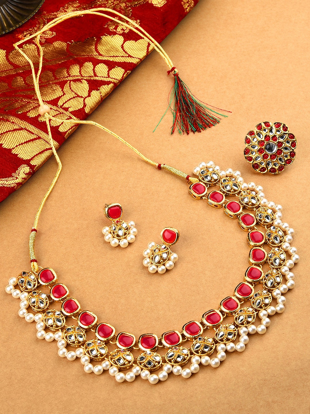 

Zaveri Pearls Gold-Plated Pink & White Kundan-Studded & Beaded Traditional Jewellery Set