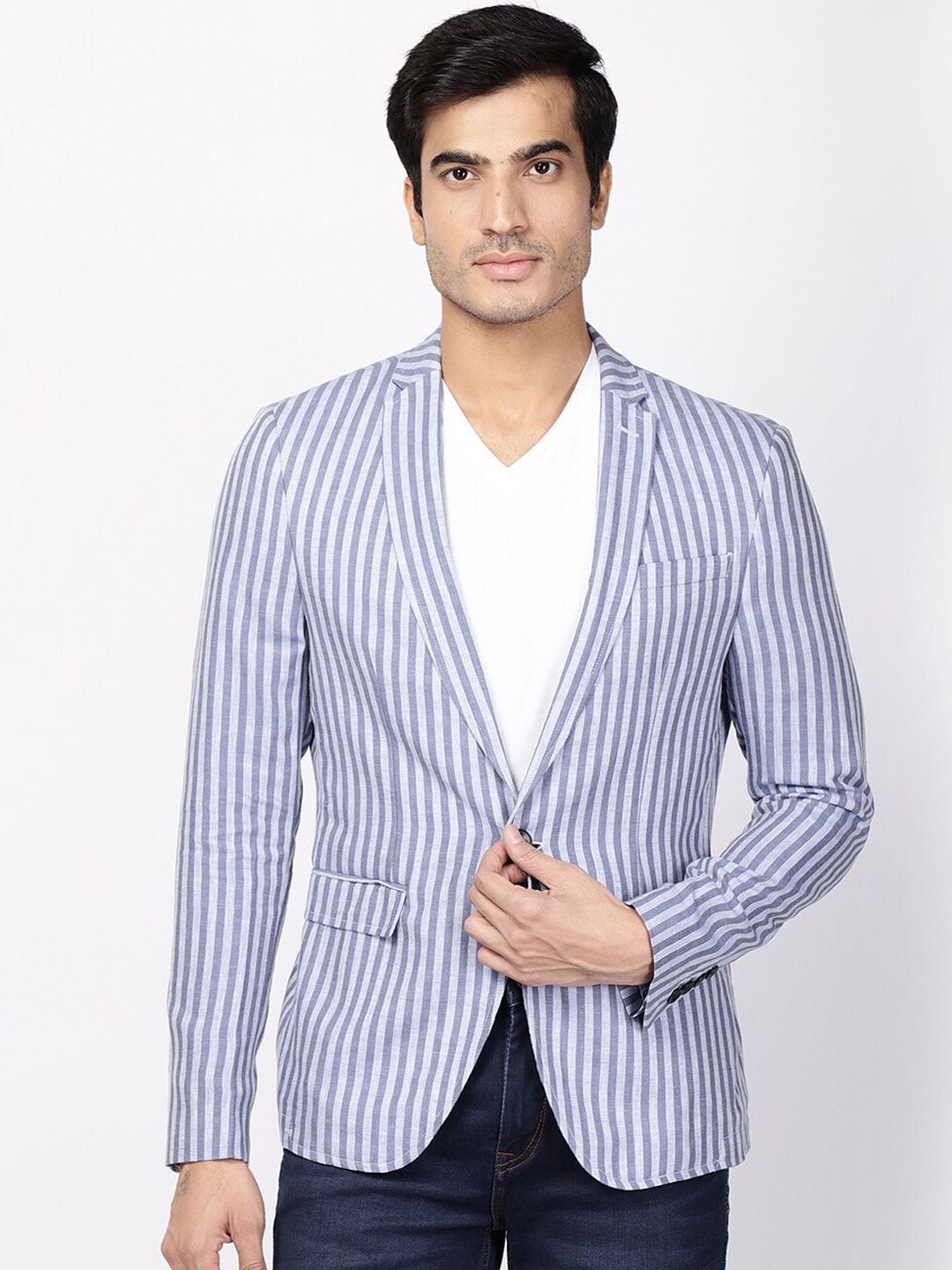 

Blackberrys Men Blue & White Striped Skinny-Fit Single-Breasted Casual Blazer