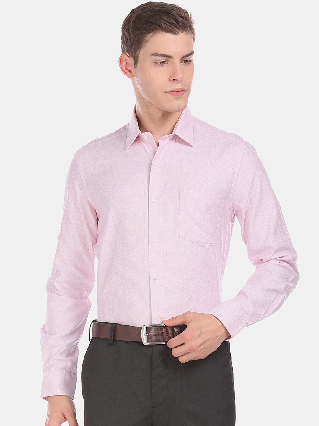 

Arrow Men Pink Slim Fit Textured Cotton Formal Shirt