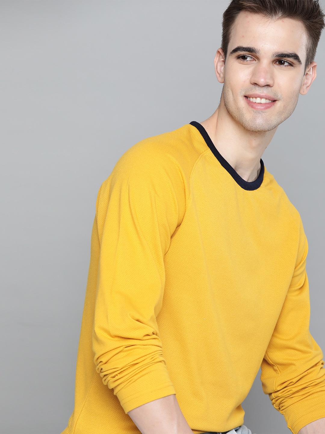 

Mast & Harbour Men Yellow T-shirt