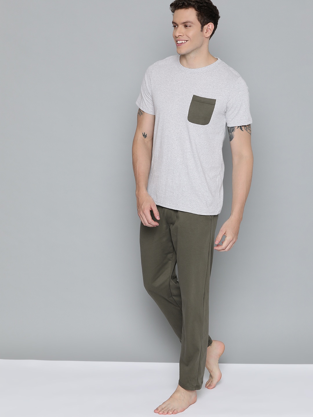 

Mast & Harbour Men Grey Melange & Olive Green Solid Pure Cotton Pyjama Set