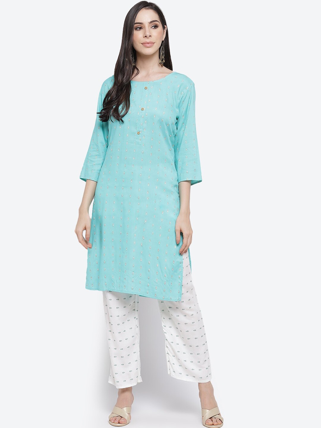 

Kurti's by Menka Women Blue & White Floral Printed Viscose Rayon Kurta With Trousers