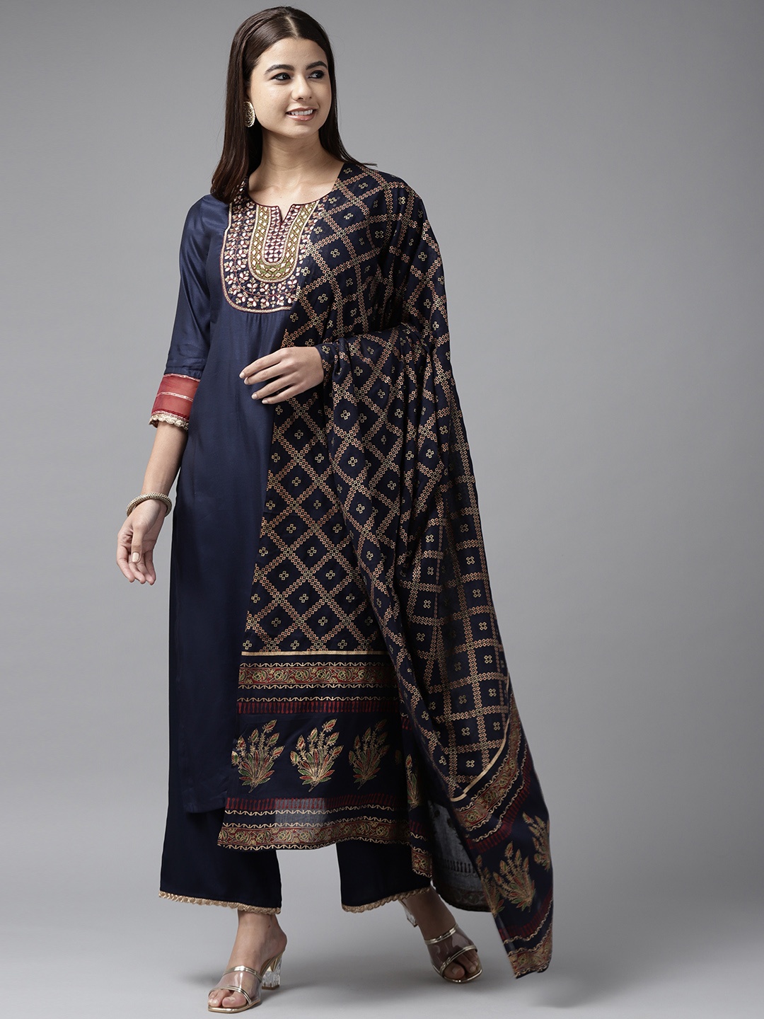 

Indo Era Women Navy Ethnic Motifs Yoke Embroidered Regular Liva Kurta Set & Dupatta, Navy blue