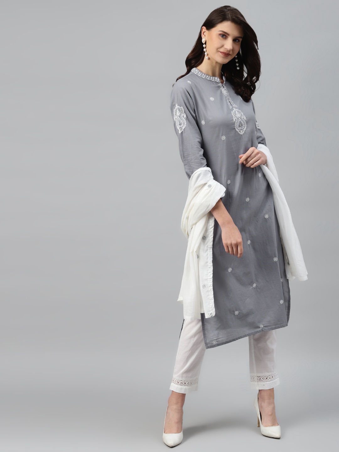 

Readiprint Fashions Women Grey & White Embroidered Kurta with Trousers & Dupatta