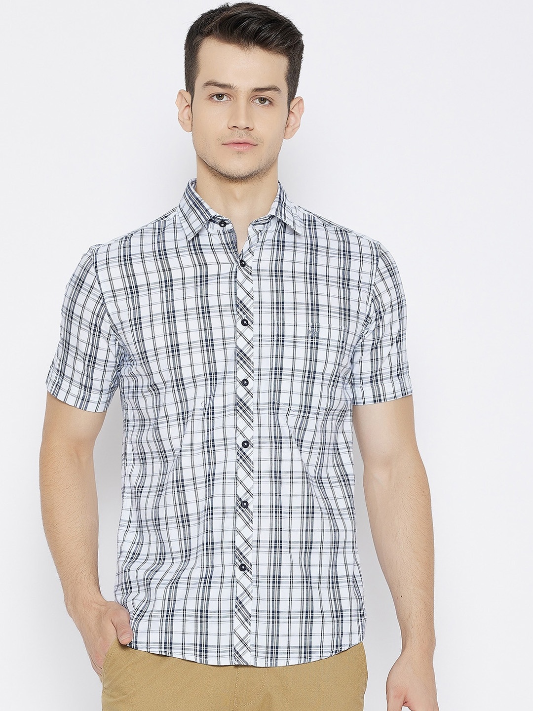 

Crimsoune Club Men White Slim Fit Tartan Checks Checked Casual Shirt