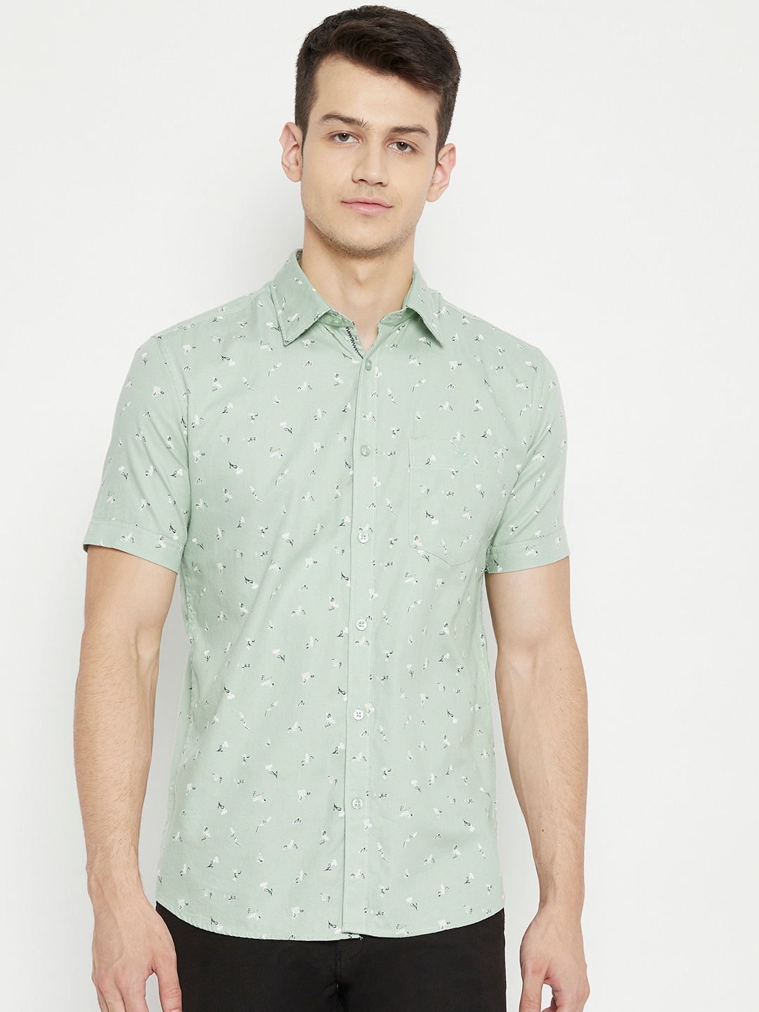 

Crimsoune Club Men Green Slim Fit Floral Printed Casual Shirt