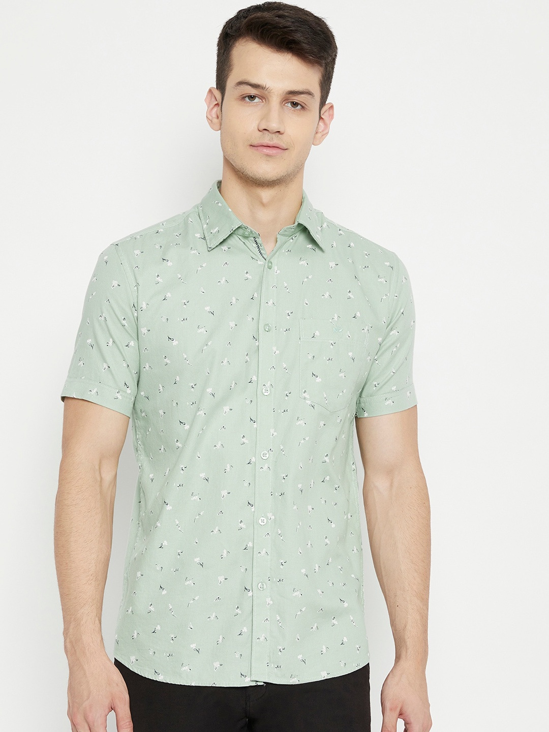 

Crimsoune Club Men Green Slim Fit Floral Printed Casual Shirt