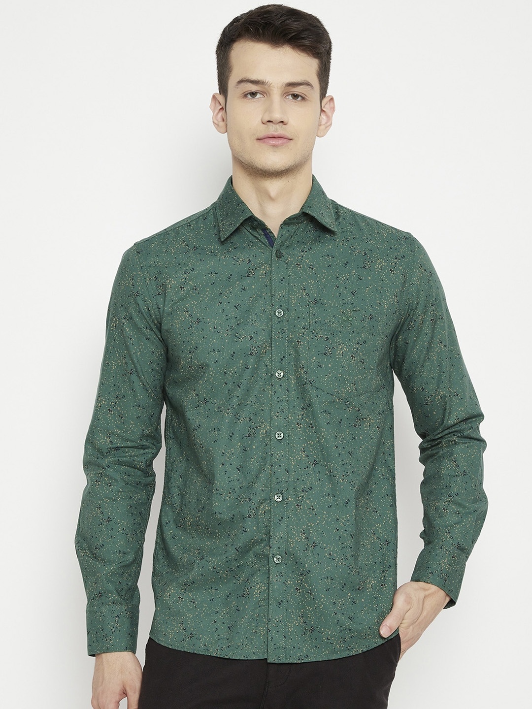 

Crimsoune Club Men Green Slim Fit Printed Casual Shirt