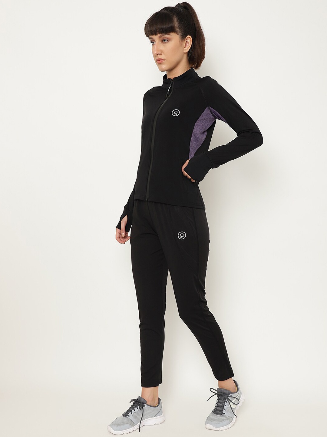 

Chkokko Women Black & Brown Sports Tracksuit