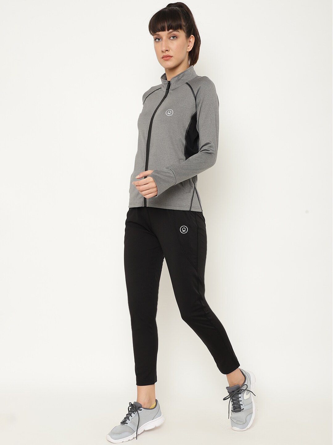 

Chkokko Women Grey Solid Sports Tracksuit