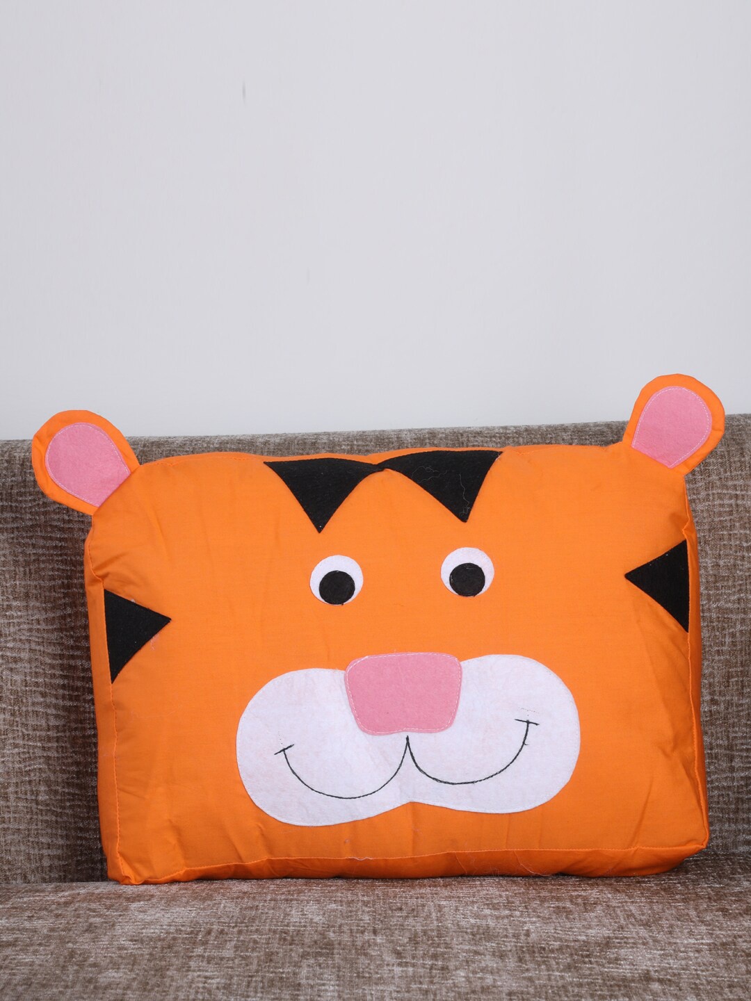 

YK Unisex Kids Orange & Black Tiger Cushion