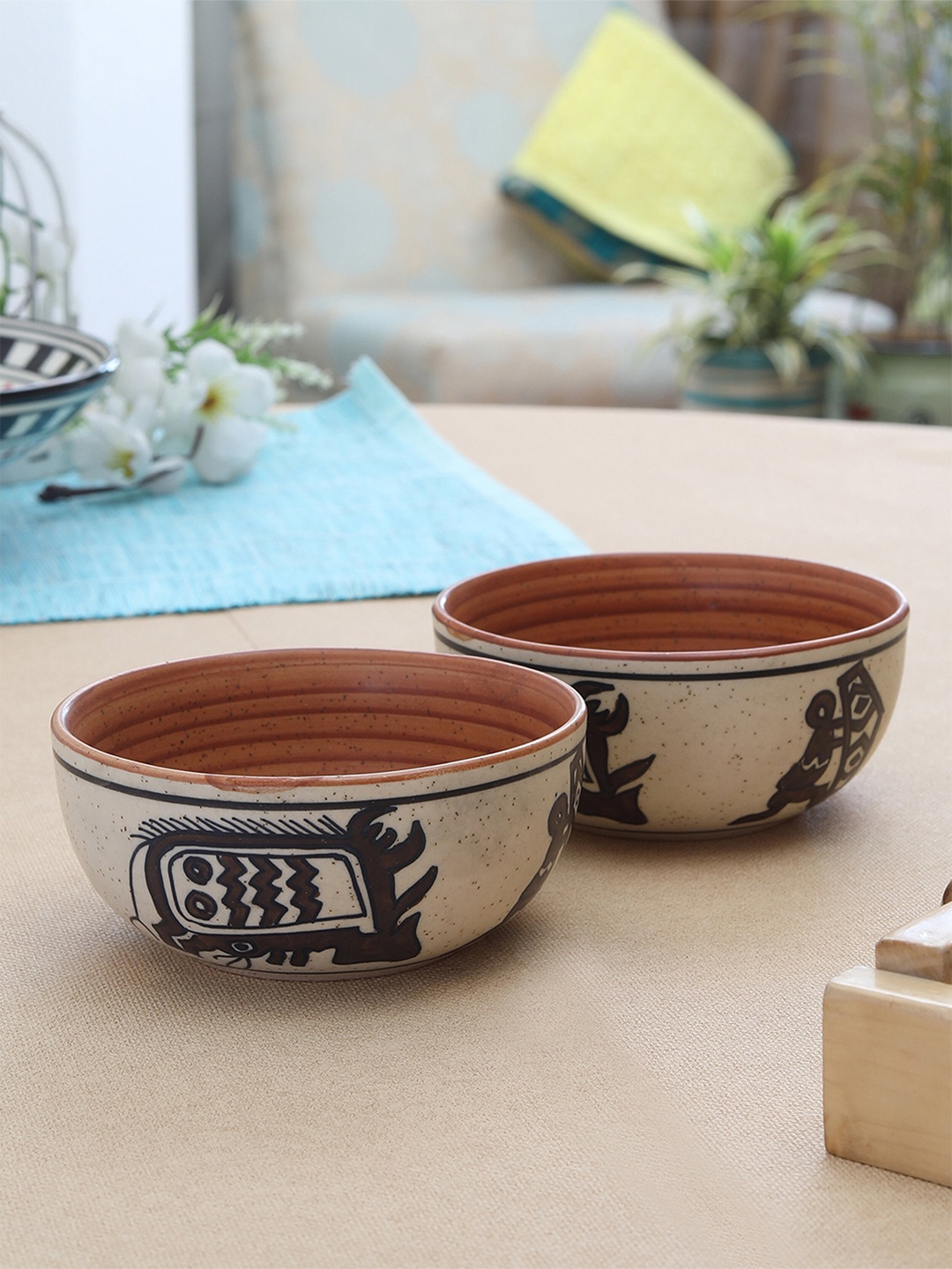 

MIAH Decor Cream-Coloured & Black 2 Pieces Handcrafted and Hand Painted Printed Stoneware Matte Bowls