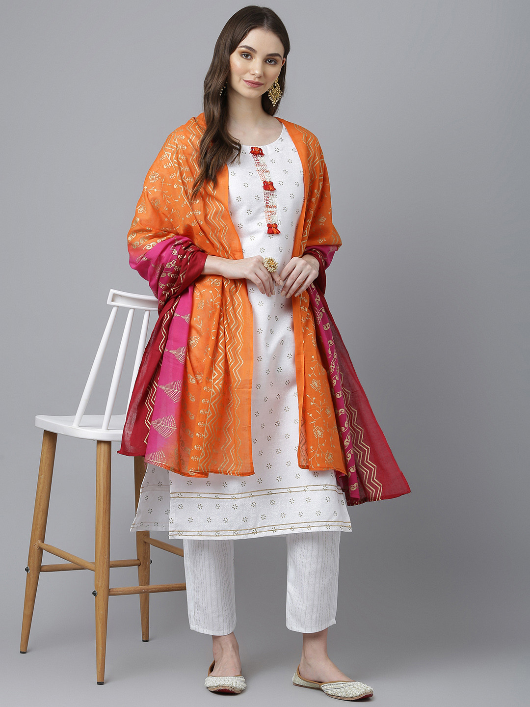 

Kiana Women White Floral Printed Pure Cotton Kurta with Trousers & Dupatta
