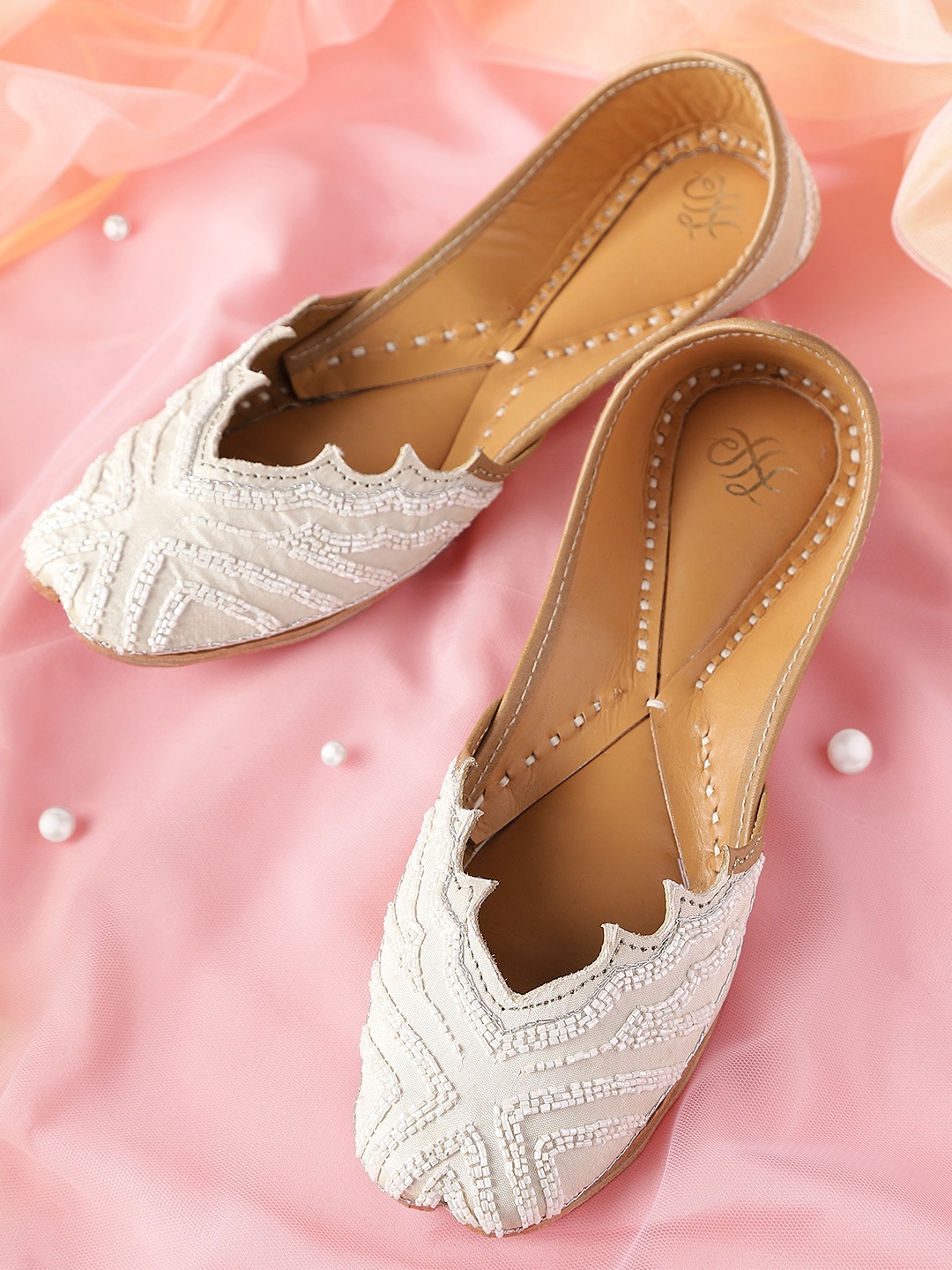 

House of Pataudi Women Off-White Beaded Handcrafted Mojaris